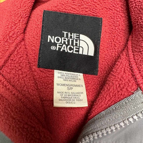 North Face Red jacket - Picture 3 of 3